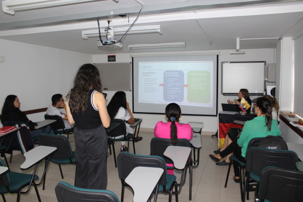 Visita de la Agencia Federal de Empleo de Alemania